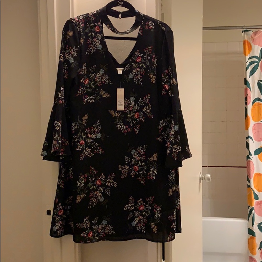 Francesca’s Serena Black Dress
